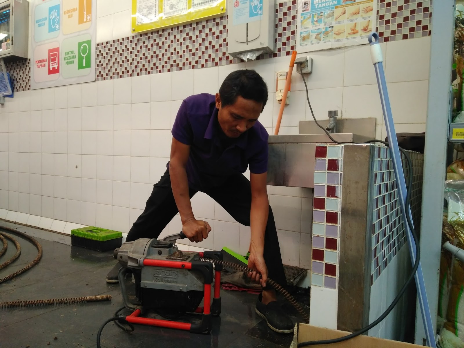 Service Saluran Kamar Mandi Mampet Gubeng Surabaya 100% Lancar