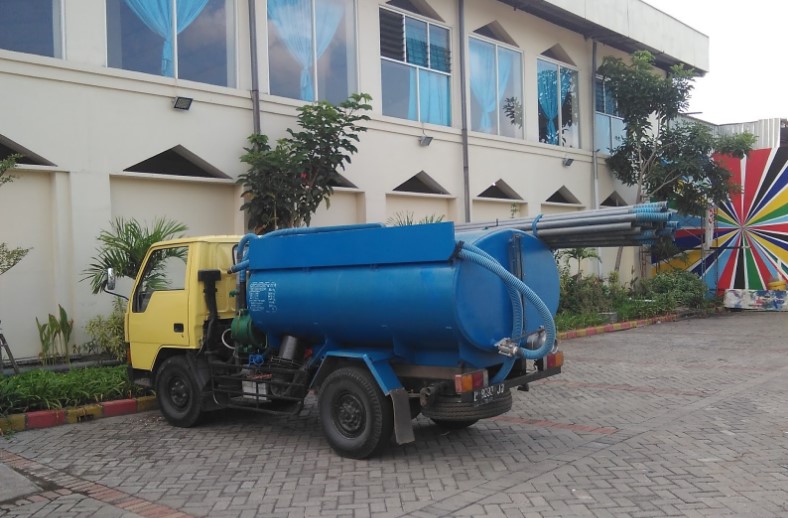 layanan-sedot-wc-balongbendo-bergaransi-profesional-terbaik